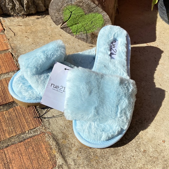 Rue21 Shoes - NEW Blue Slippers!